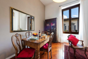 Renovated 19th-Century Apartment in an Authentic Area